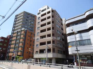 アンデコール茨木春日の外観（南東側から）