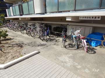 子供用自転車置場