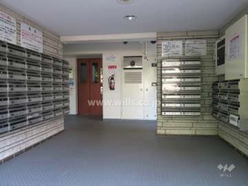 エントランス内