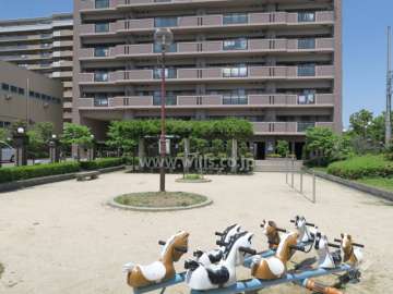 敷地に隣接する上穂積一丁目第2児童遊園