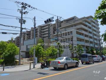 プラウドシティ茨木の外観(南西側から)