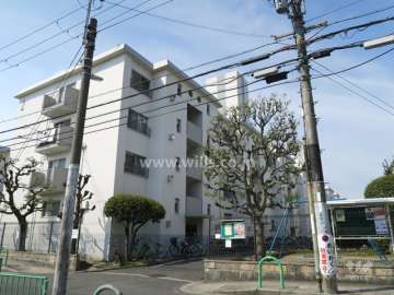 メゾン茨木主原2号棟の外観（北東側から）