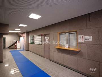 エントランスホール