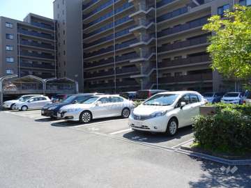 駐車場の出入り口