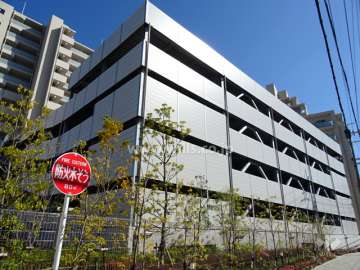 敷地内駐車場（屋内平面式）