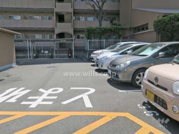 敷地内駐車場（屋外平面式）