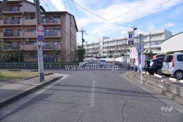 敷地の北側前面道路