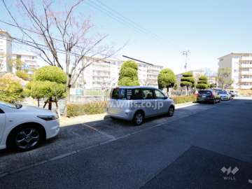 敷地内駐車場（屋外平面式）
