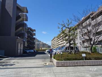 南側の建物との間隔