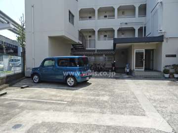 敷地内駐車場（屋外平面式）