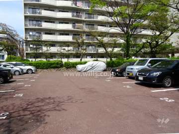 敷地内駐車場（屋外平面式）