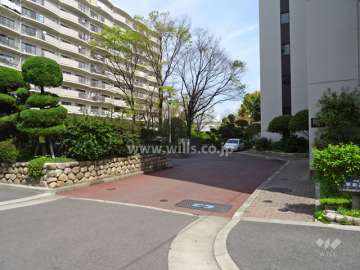 駐車場出入り口