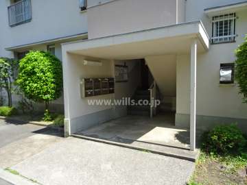 住戸入り口（共用ポスト）