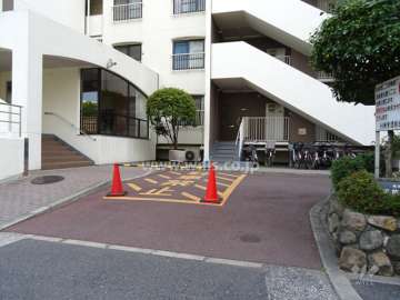 敷地入り口
