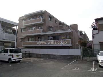 サニークレスト豊中の外観（東側から）