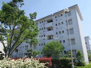平田住宅13号棟の外観（北西側から）