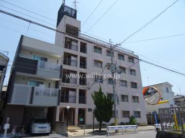 ラ・フィーネの外観(北西側から)