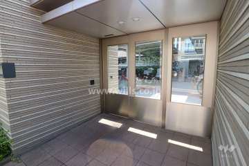 駐輪場入り口(オートロック付き)