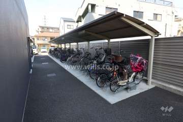 屋根付き駐輪場