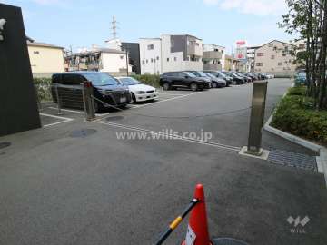 駐車場出入口