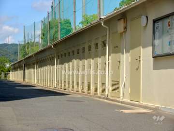 トランクルーム棟