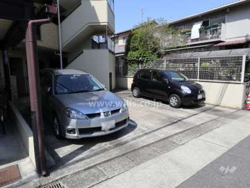敷地内駐車場(屋外平面式)