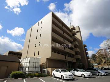 サンリーノ逆瀬川野上ノースコートの外観（北東側から）