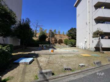 茨木郡山A住宅内の公園（遊び場）