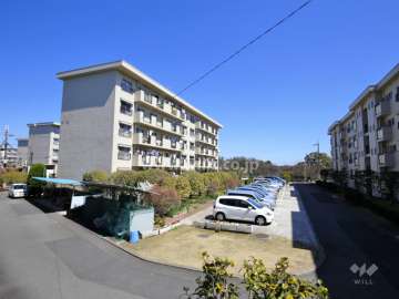 茨木郡山D住宅の全景