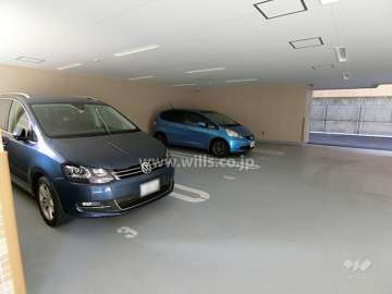 敷地内駐車場（屋内平面式）