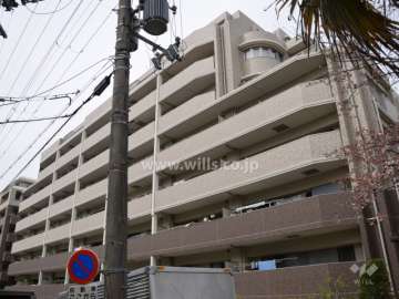 ライオンズマンション茨木東中条町の外観(南東側から)