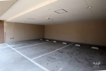 敷地内駐車場（屋内平面式）