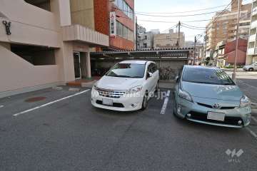 敷地内駐車場（屋外平面式）