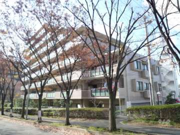 ステイツ千里中央の外観（北東側から）