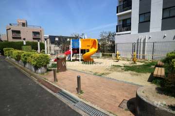 敷地に隣接する公園