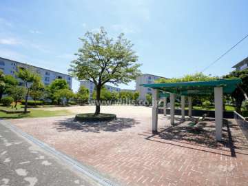 65棟北側にある公園（B公園）