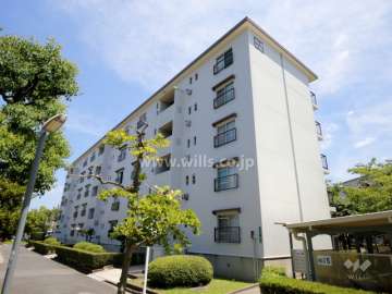 富田第2住宅65号棟の外観（北東側から）