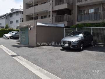 敷地内駐車場（屋外平面式）