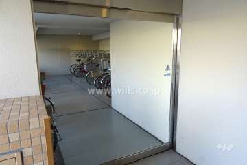 駐輪場出入り口