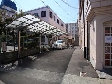 敷地内駐車場（屋外平面式）