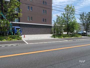 駐車場出入り口