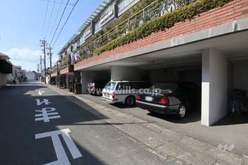 敷地内駐車場（屋内平面式）