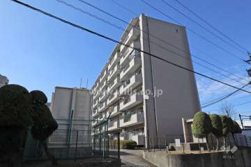 平和が丘住宅一号棟の外観(南東方向から)