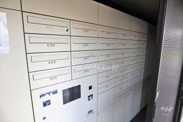 共用ポストと宅配ボックス