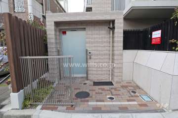 駐輪場出入り口