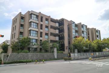 シエリア芦屋翠ヶ丘の外観（北東側から）