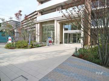 エントランスアプローチ　