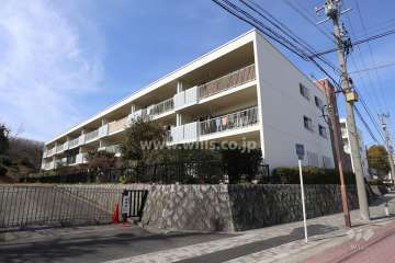 光ヶ丘ハイツＣ棟の外観（南東側から）