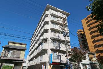 メゾン松原の外観（南西側から）