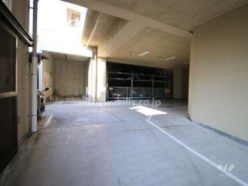 敷地内駐車場（屋内機械式）